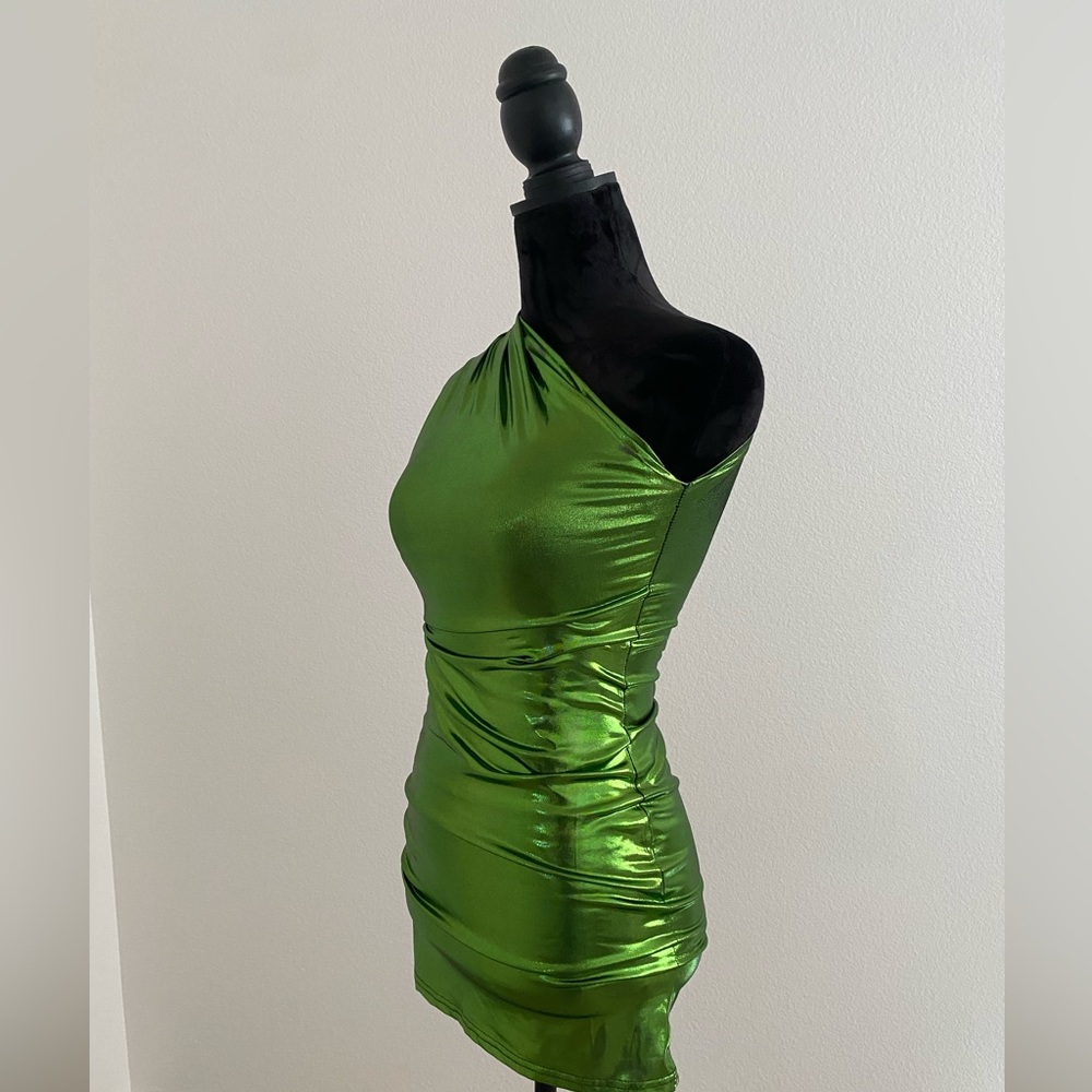 SHEIN Shimmering Green One-Shoulder Dress - Picture 3 of 5